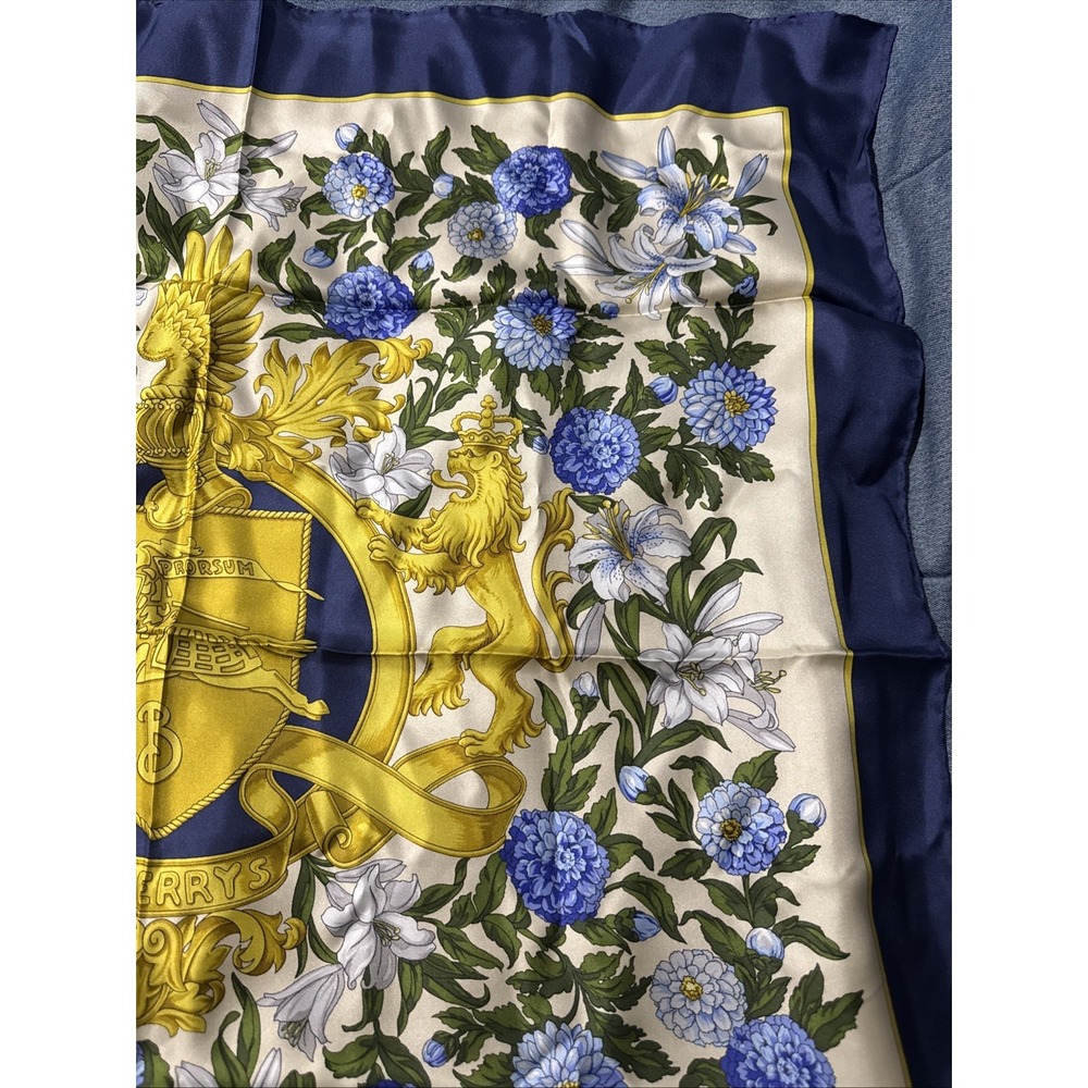 Vintage Burberry Large Coat Of Arms Lion Floral Silk Scarf Vintage - Picture 7 of 14